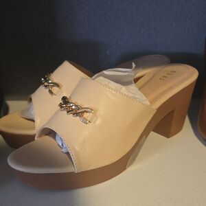 Chic Tan Chain Detail Heels